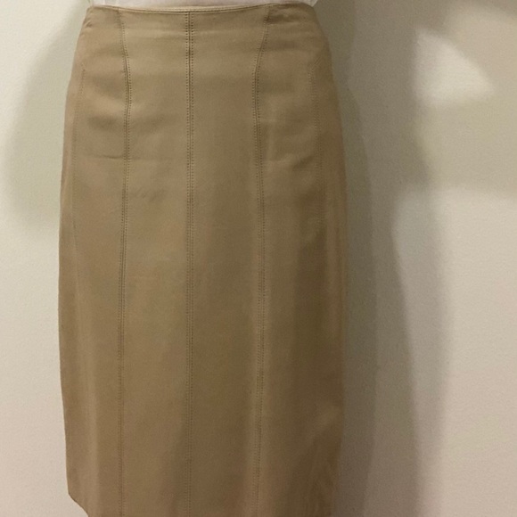 Lamb skin leather - Picture 1 of 5